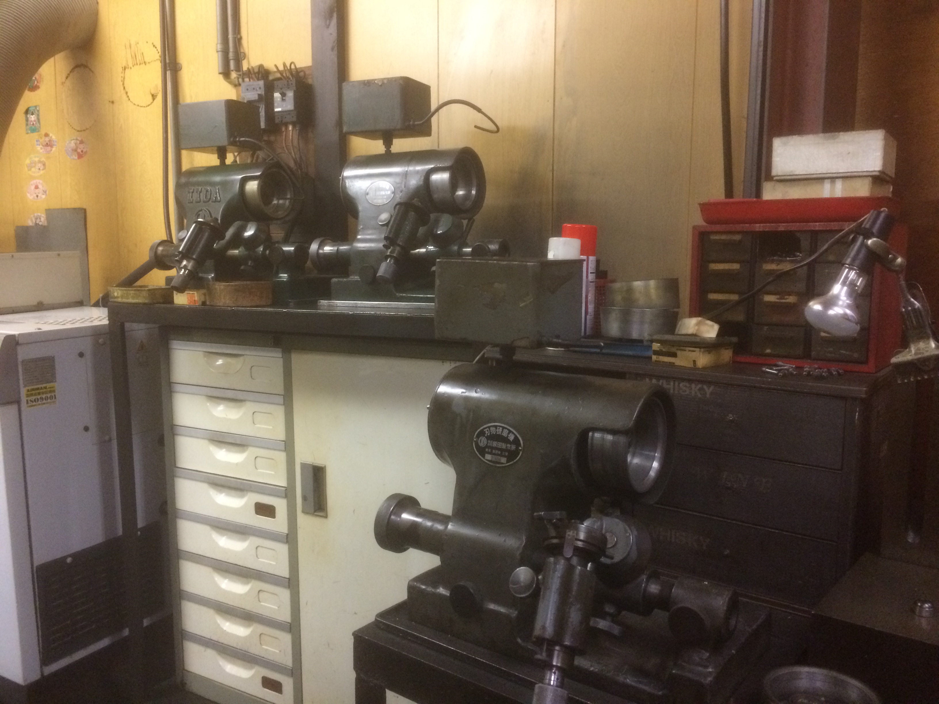 彫刻用刃物研磨機